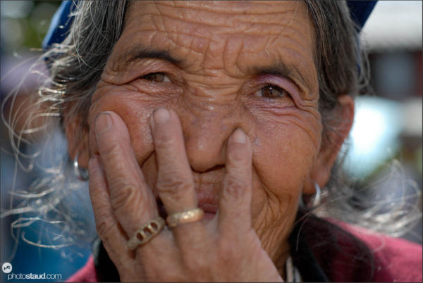 Old Naxi women, Lijiang, Yunnan, China
